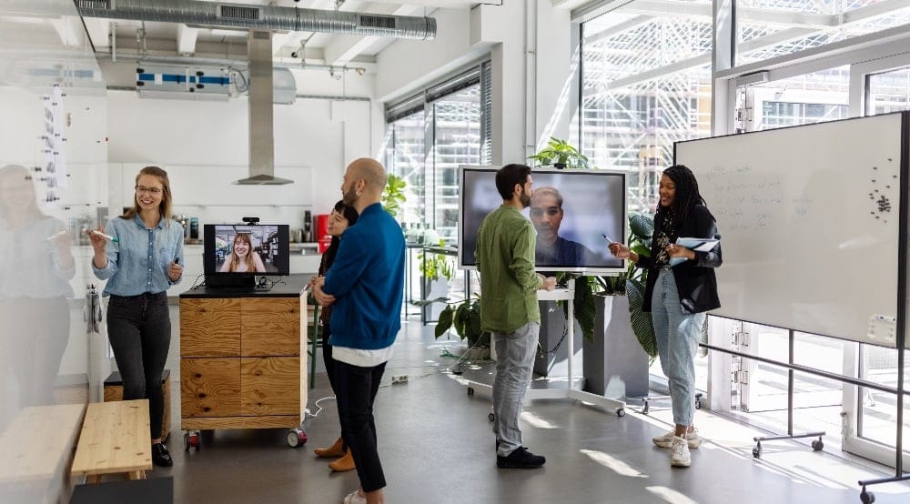 How to Design a Hybrid Workplace  – Knight Frank (UK)