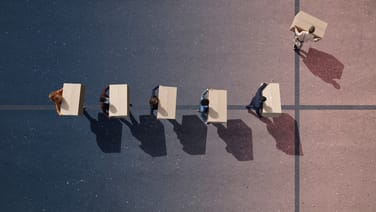 How to Communicate Your Move to Employees and Clients