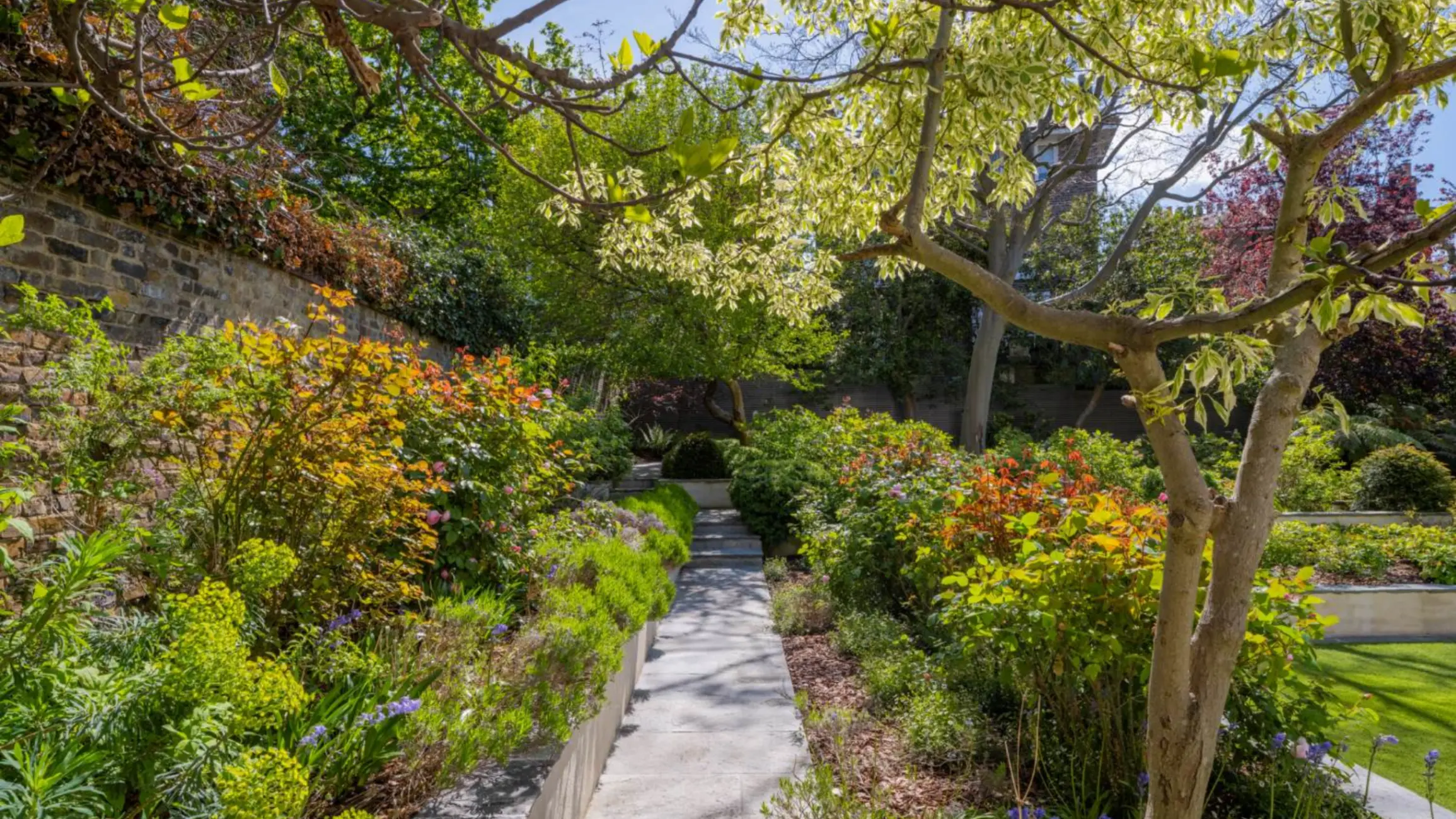 6 bedroom house in Greville Place, St John's Wood, London, NW6