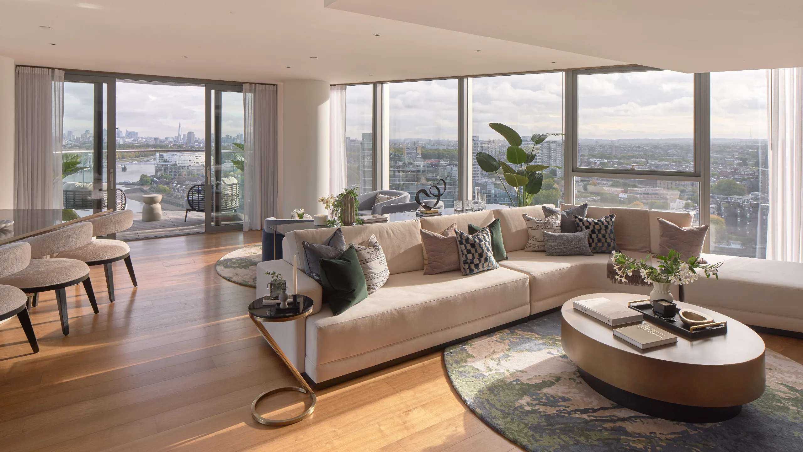4 bedroom flat for sale in Chelsea Waterfront