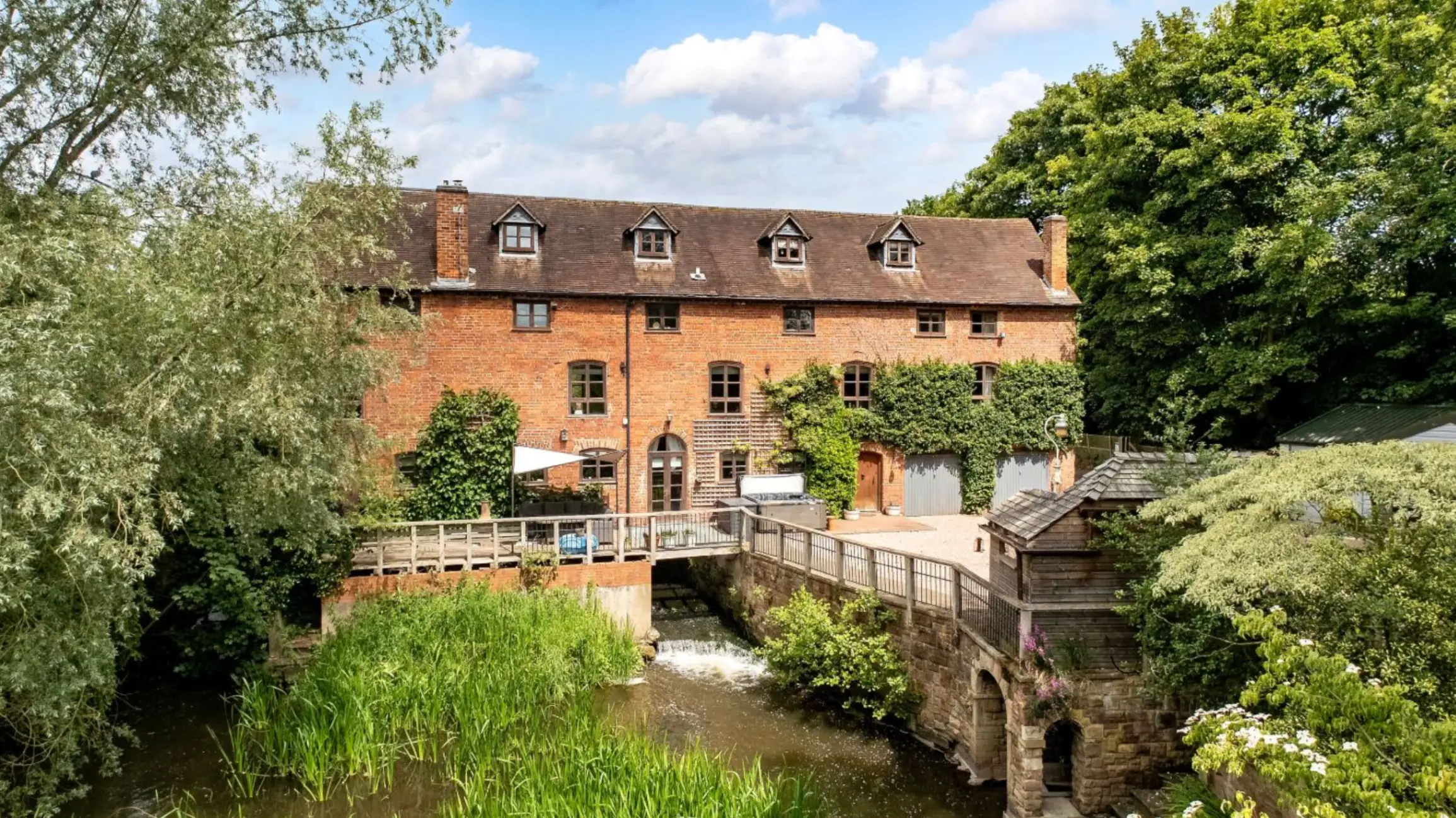 6-bedroom house for sale in Caynton, Newport, Shropshire, TF10
