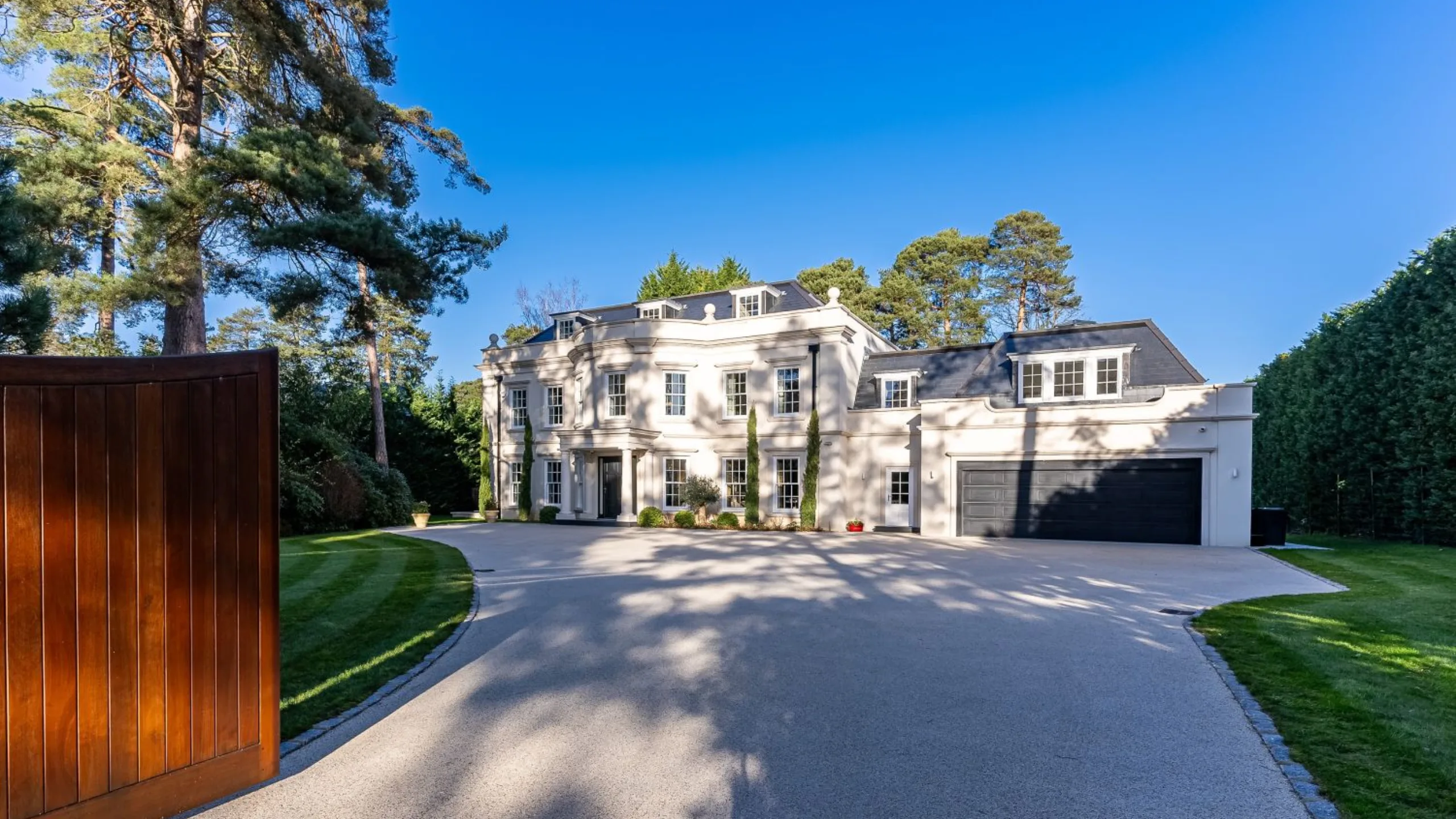 6 bedroom house for sale in Virginia Avenue, Virginia Water, Surrey, GU25