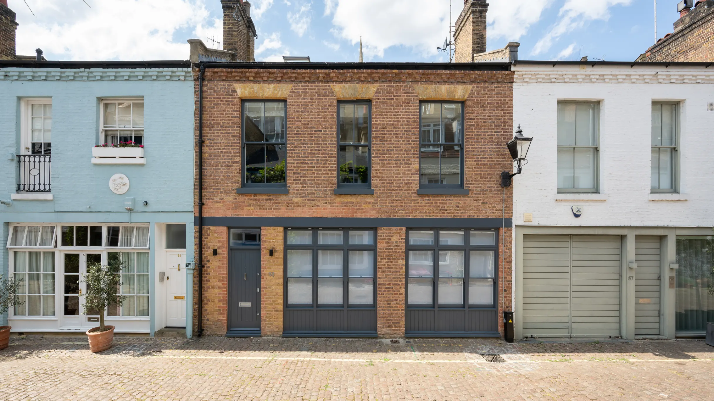 4 bedroom house for sale in Lancaster Mews, London, W2