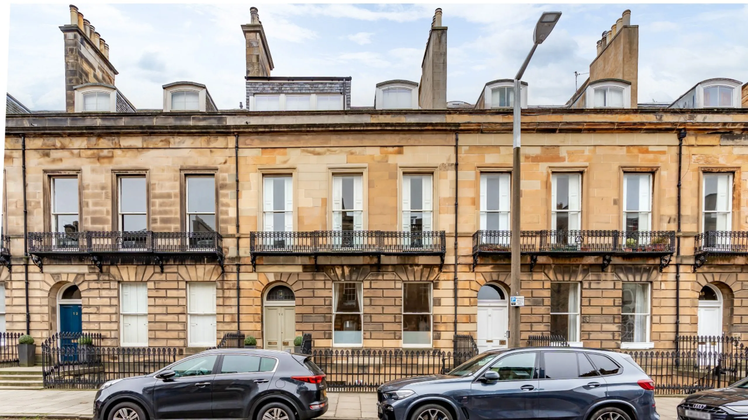 4 bedroom flat for sale in Manor Place