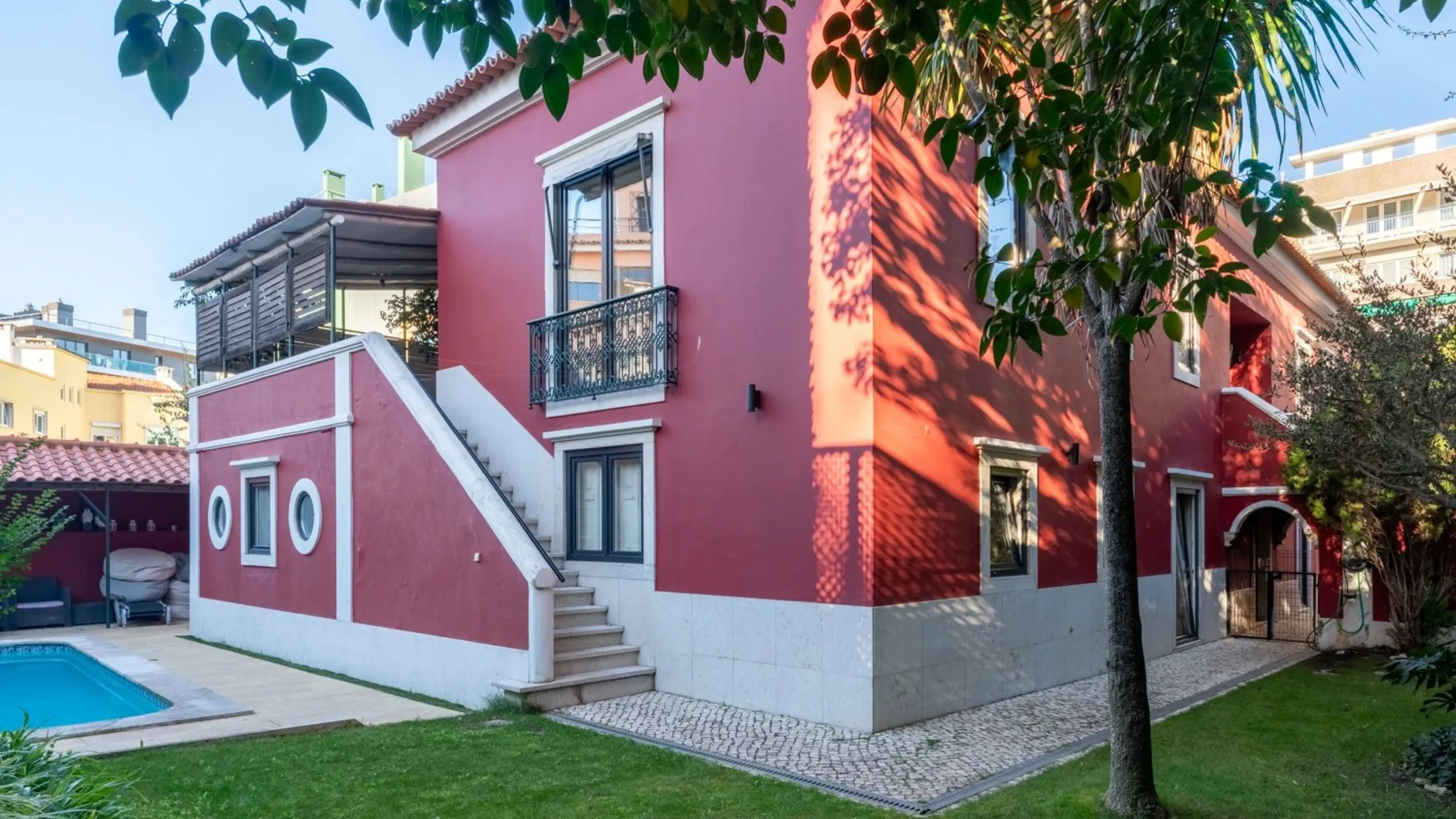 5 bedroom house for sale in Lapa, Estrela. Guide price €4,700,000