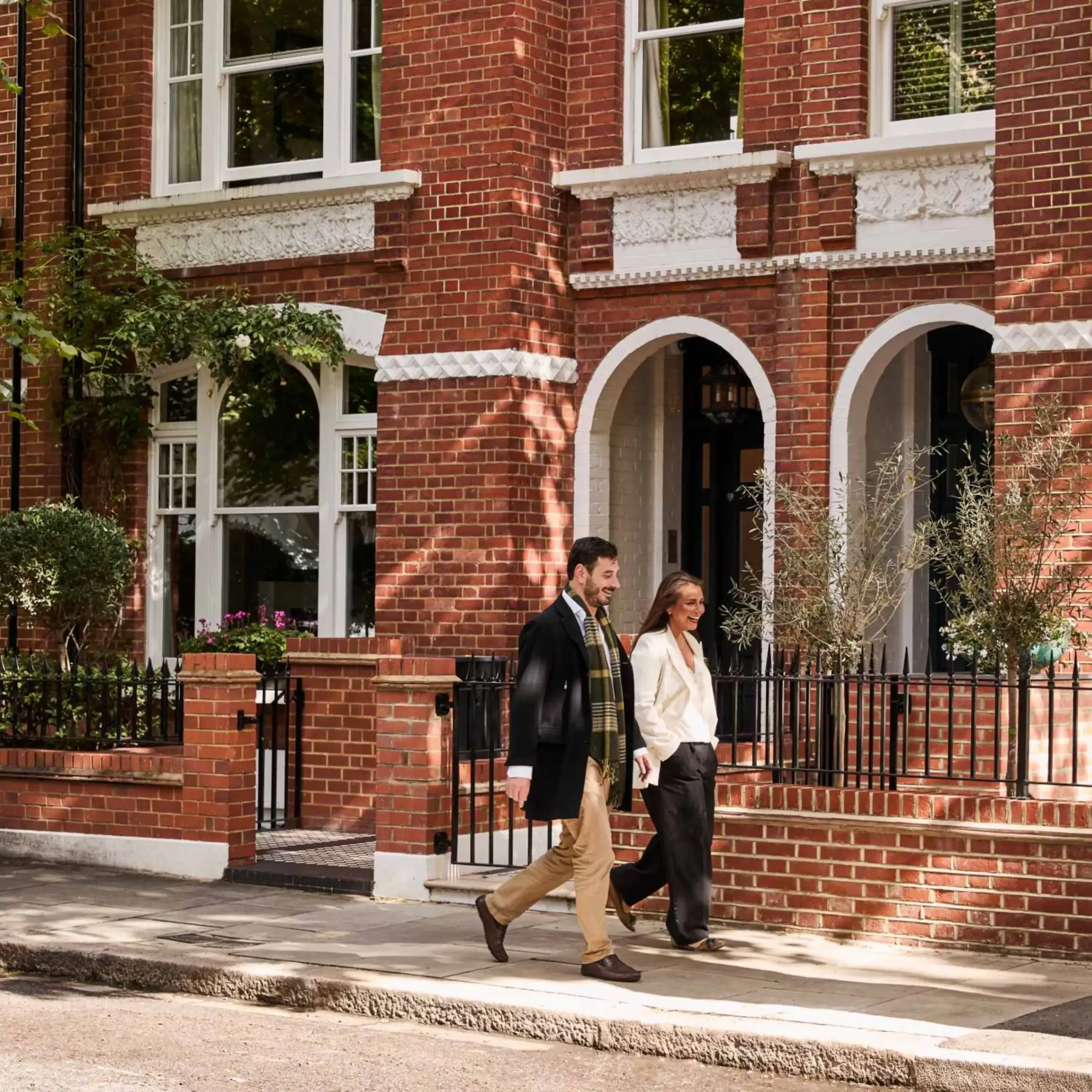 Riccardo Daboni, Senior Negotiator, and Francesca Levy, Head of Fulham, Wandsworth & Dulwich Lettings