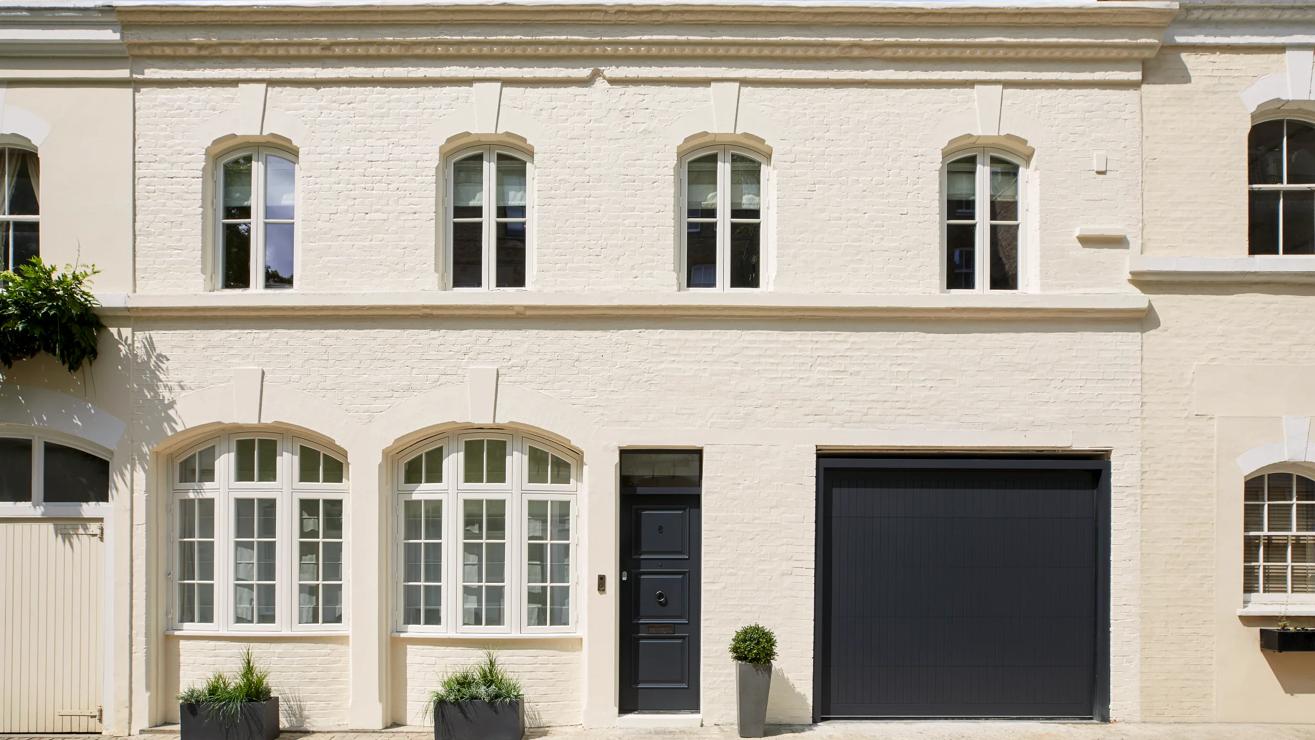 4 bedroom house for sale in Ennismore Gardens Mews, London, SW7