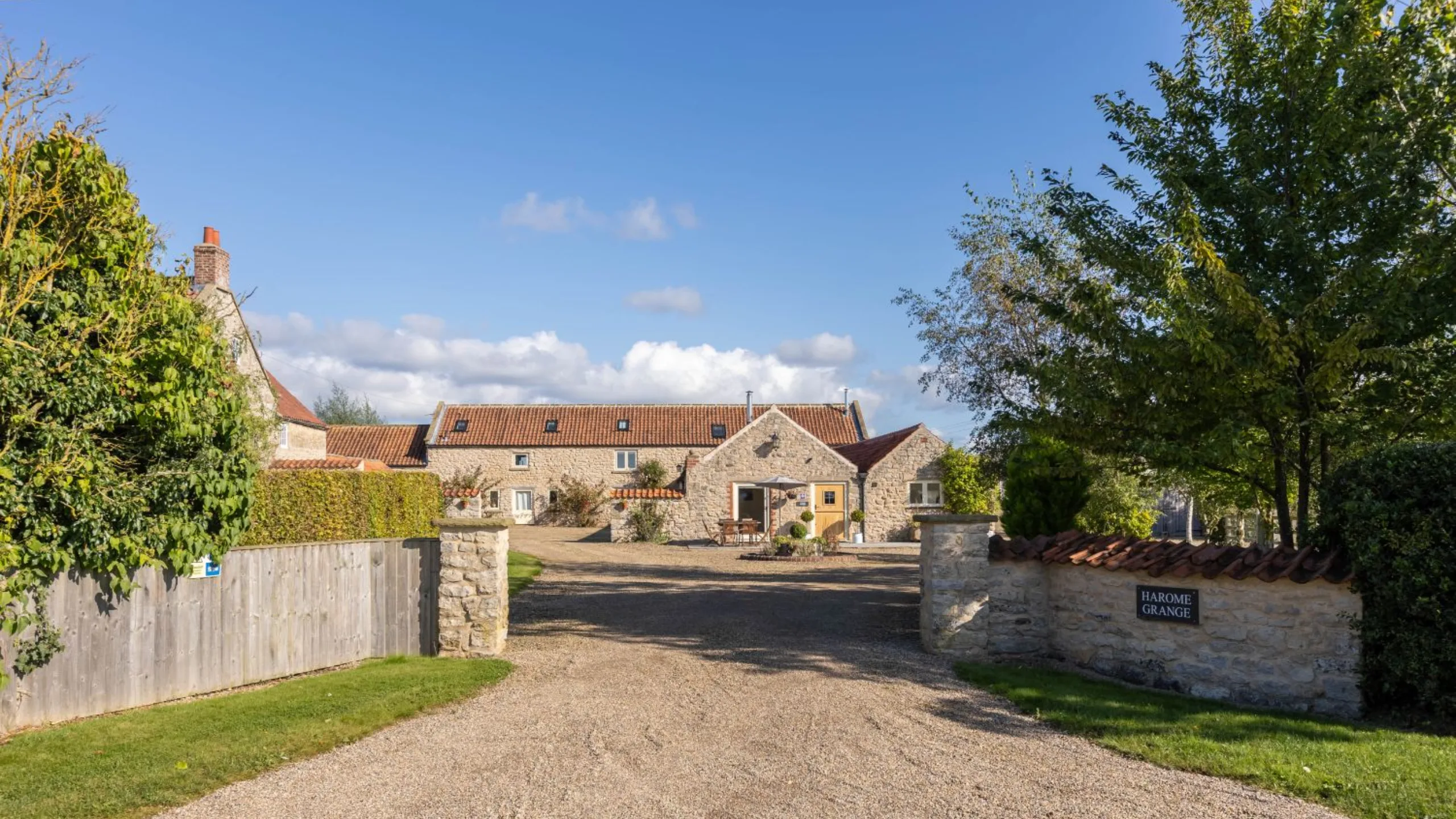 7 bedroom barn conversion for sale in Harome