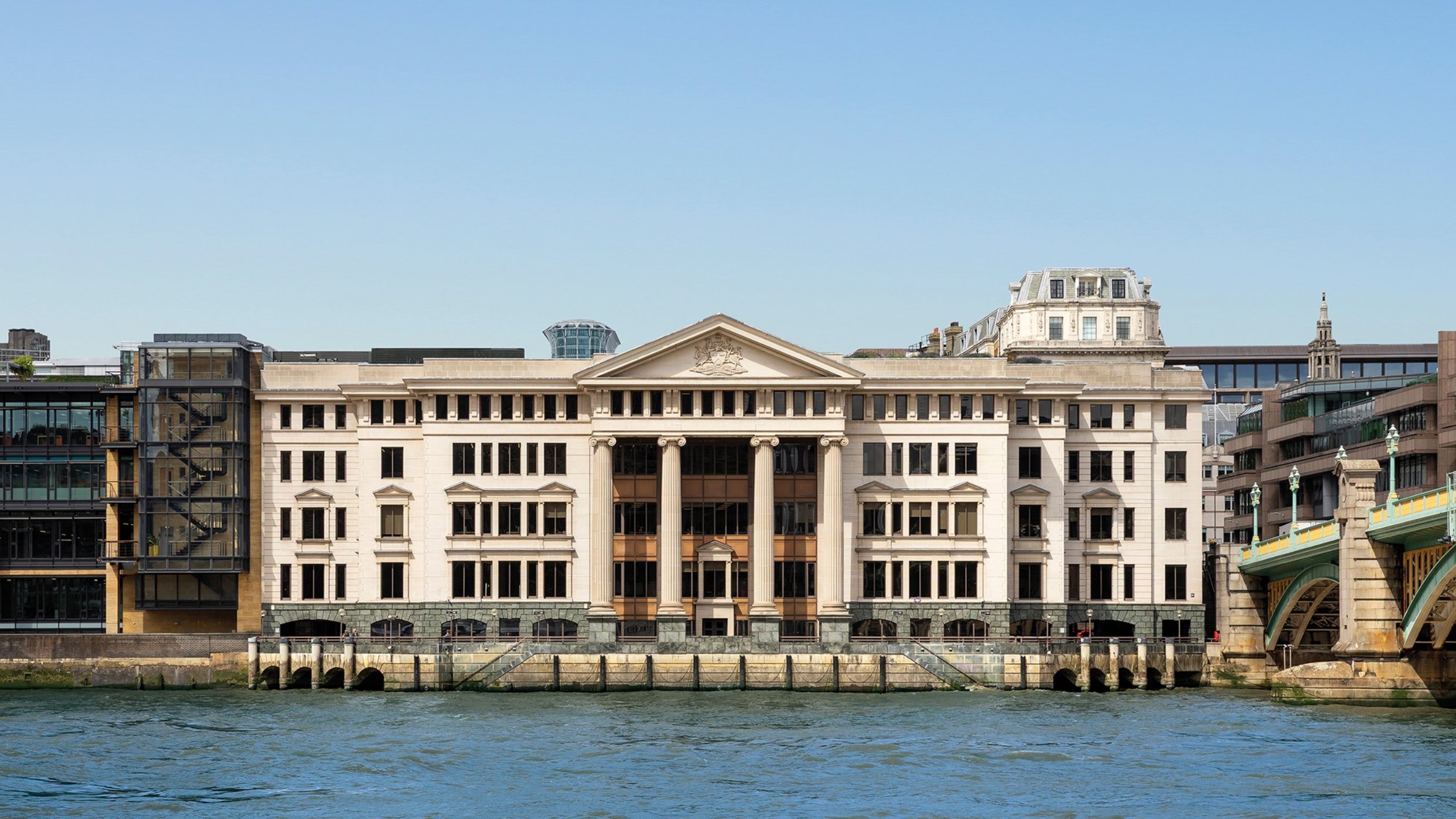 Vintners Place, a riverside office block in City of London