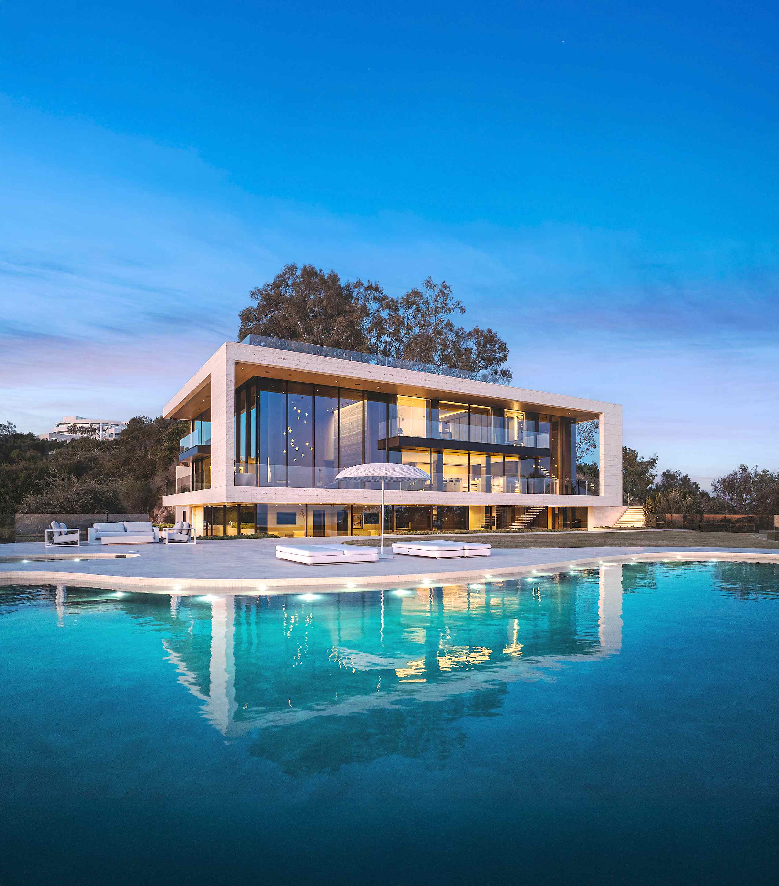 Knight Frank engages Los Angeles market through a new strategic alliance with Carolwood Estates