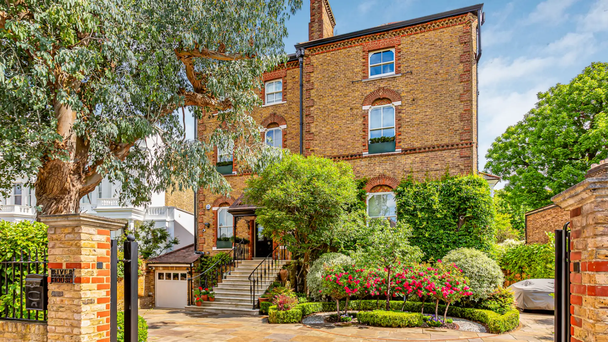 exterior-of-a-detached-period-red-brick-house