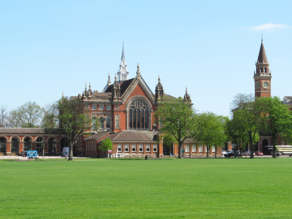 New prospective buyers in London rise to 15-year high in second week of January