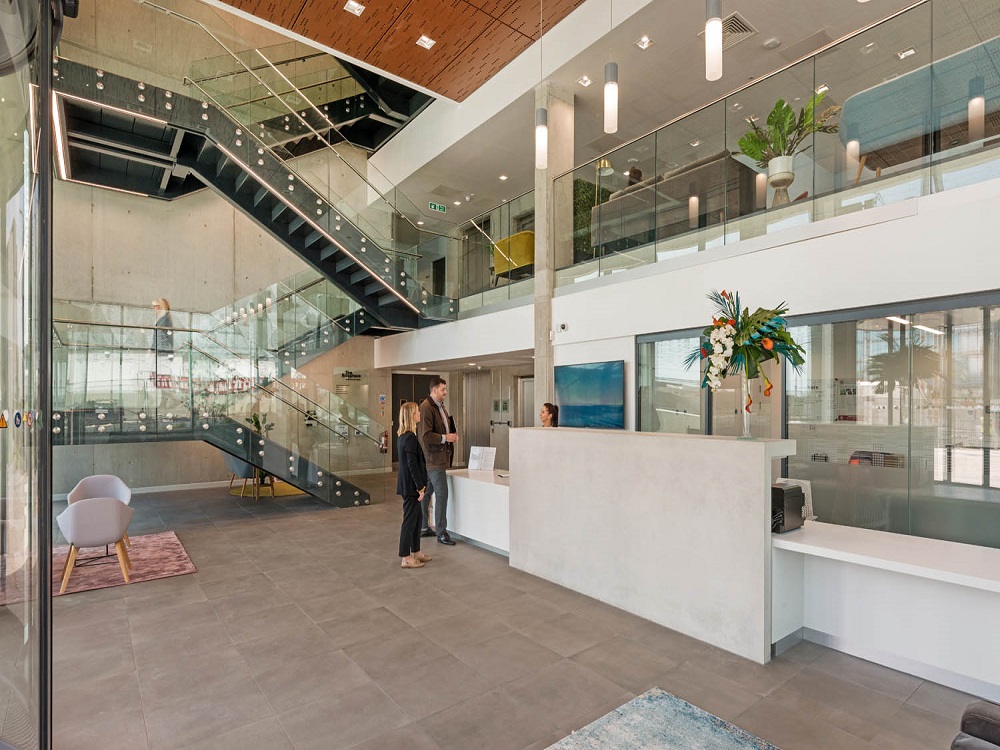 City of light, City of life (sciences)