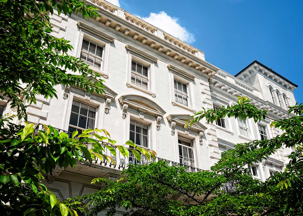UK economy shrinks, Prime London performing and US unemployment rate drops