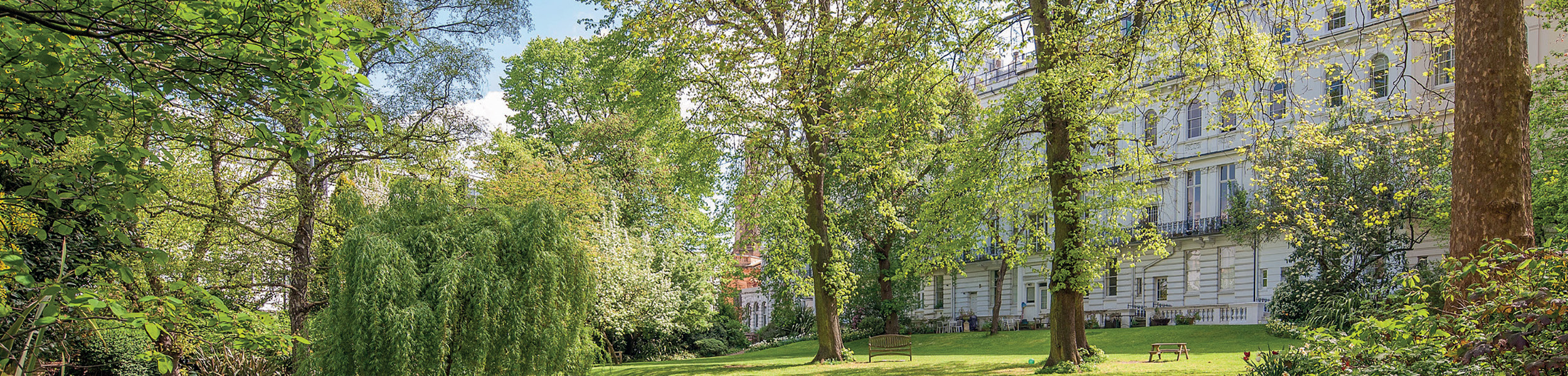 Updated: discounts for overseas buyers widen as pound comes under pressure