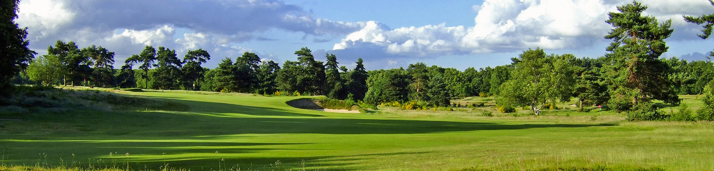 New data reveals homes close to the UK’s leading country clubs sell faster