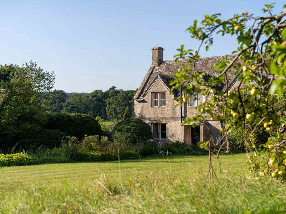 Image of Country Buyers Have One Eye on the Budget as Rates Fall