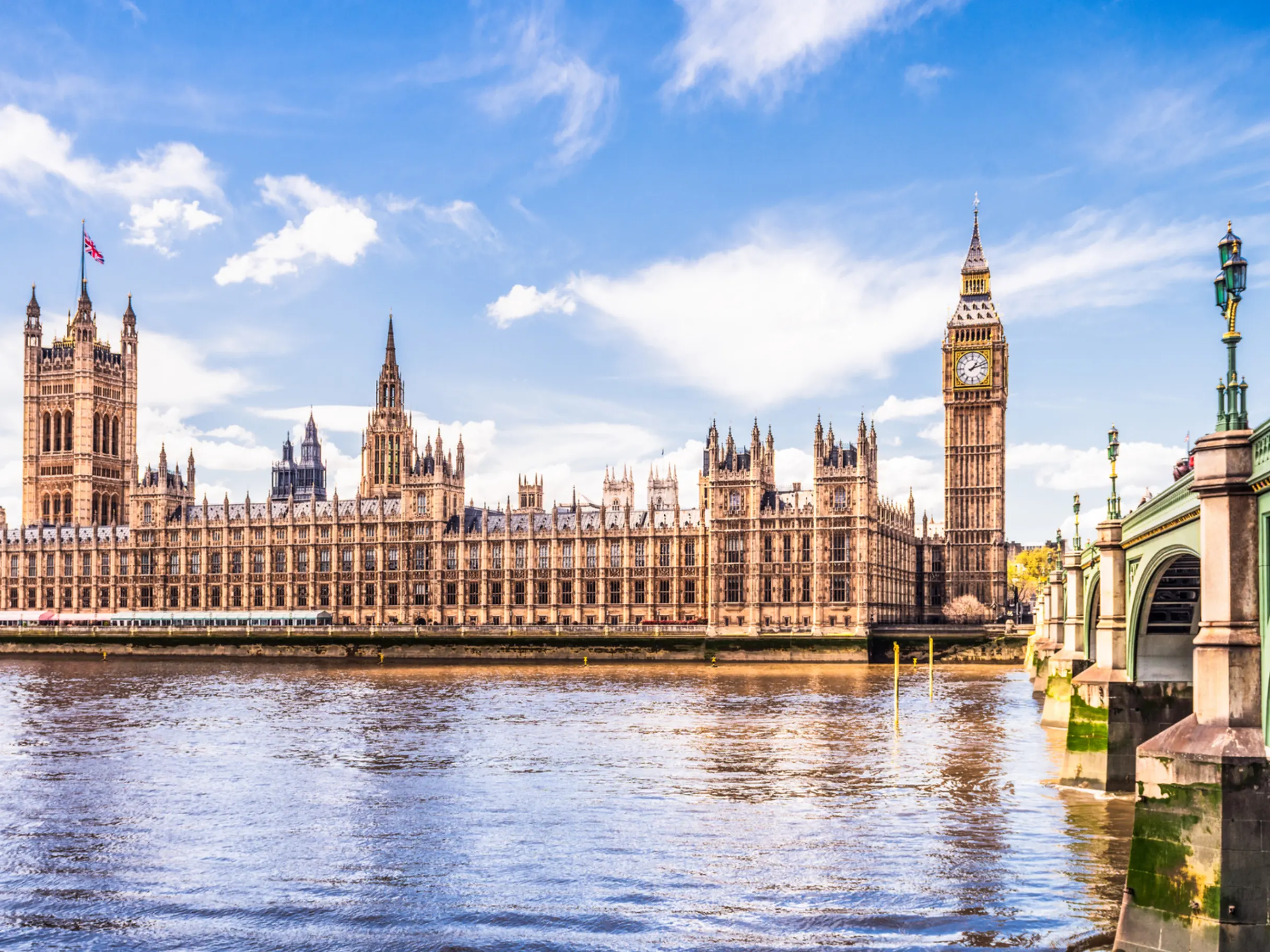 Image of Government Urged to Boost Tax Coffers with Investor Visa