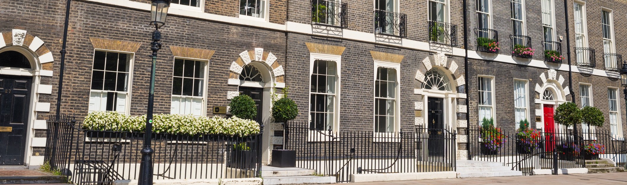 Image of Prime London Market Activity Improves as Backdrop Stabilises
