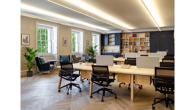 5 St James's Square's grand private office with stately furnishings 