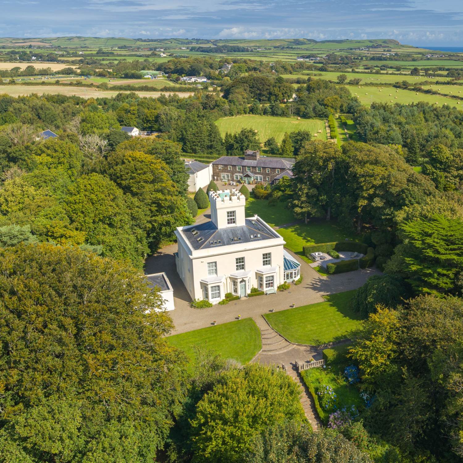 Exceptional country houses for sale in the UK and Isle of Man