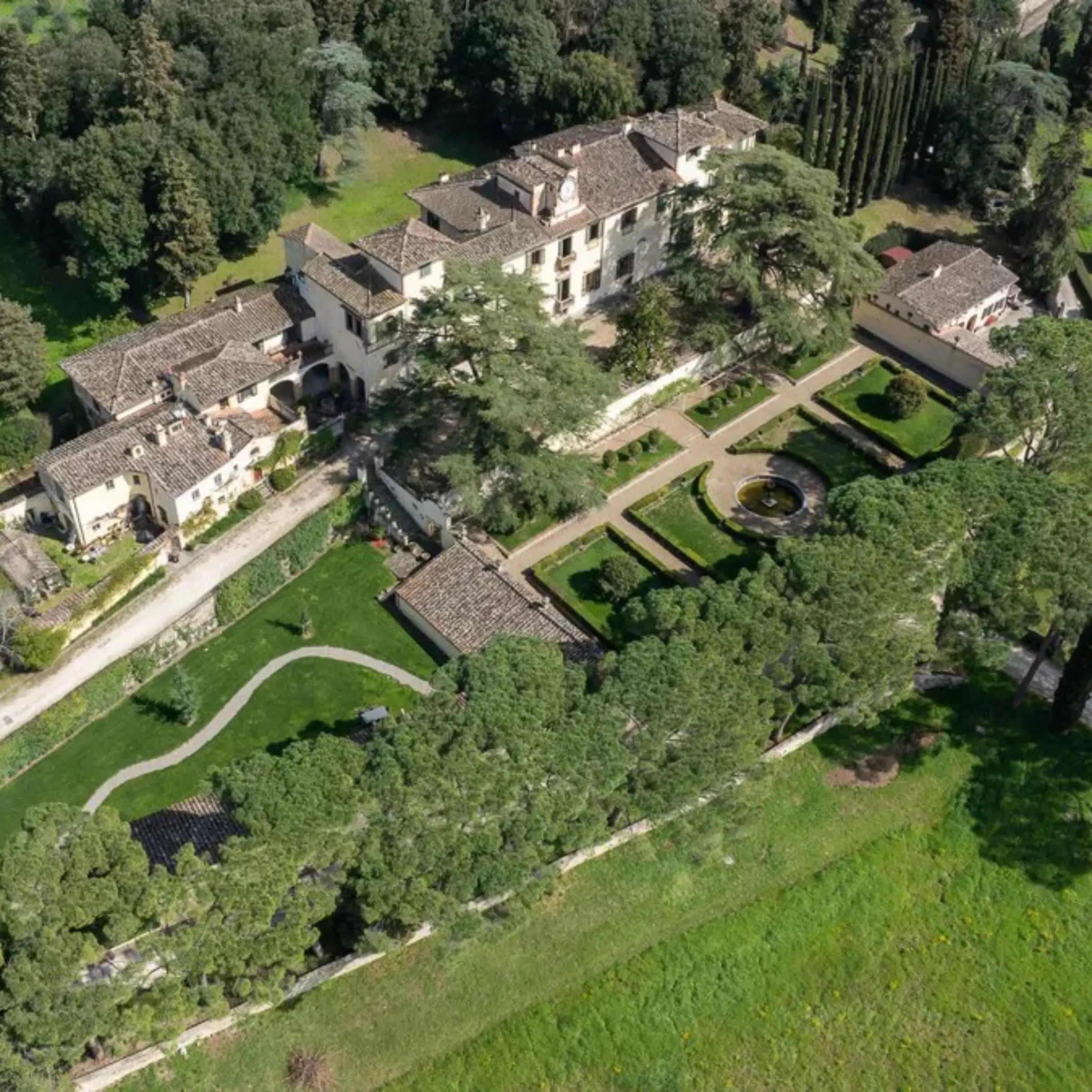 Discover Italy’s most beautiful homes for sale
