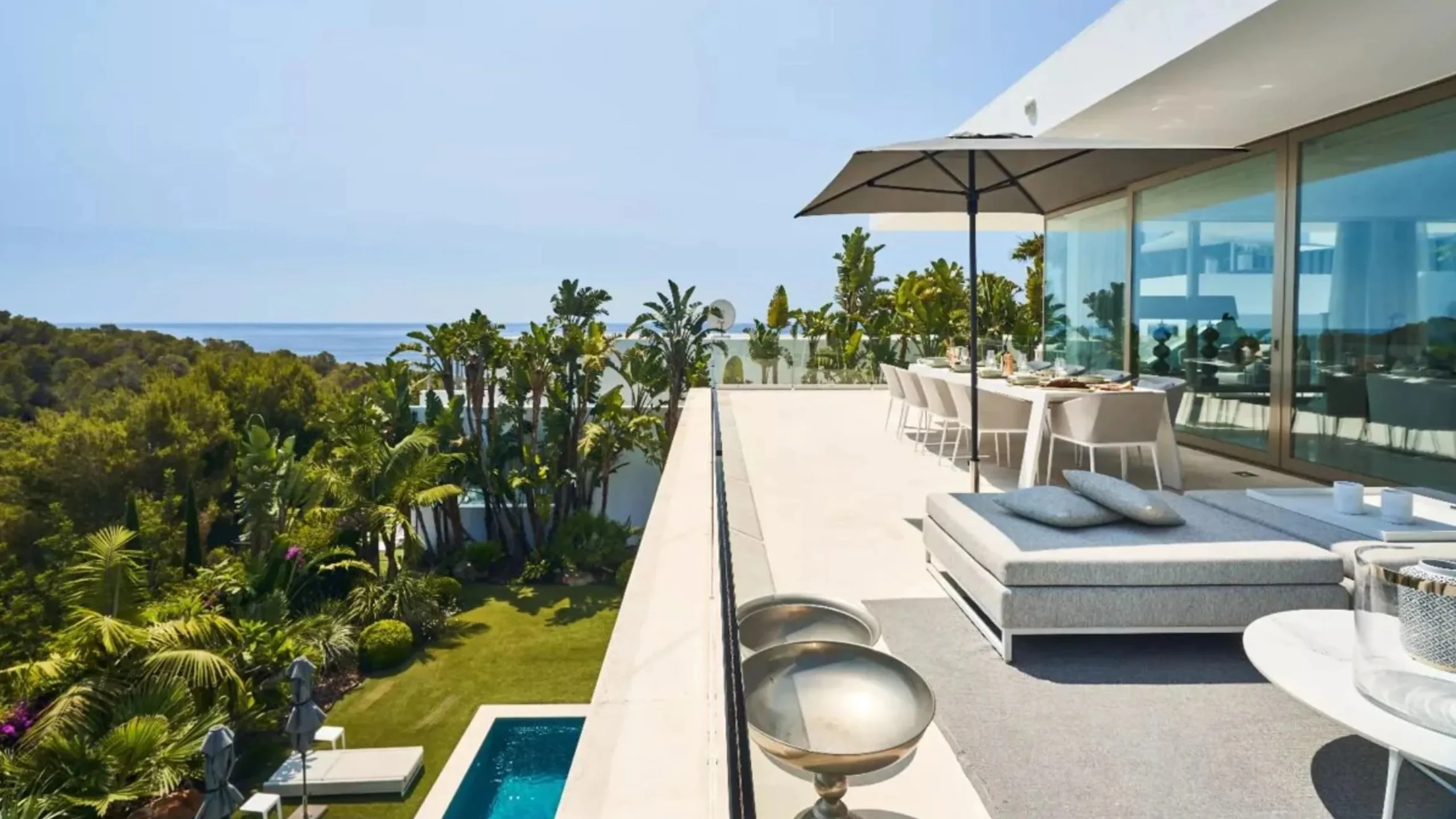 5 bed property for sale in Cap Martinet - exterior view 