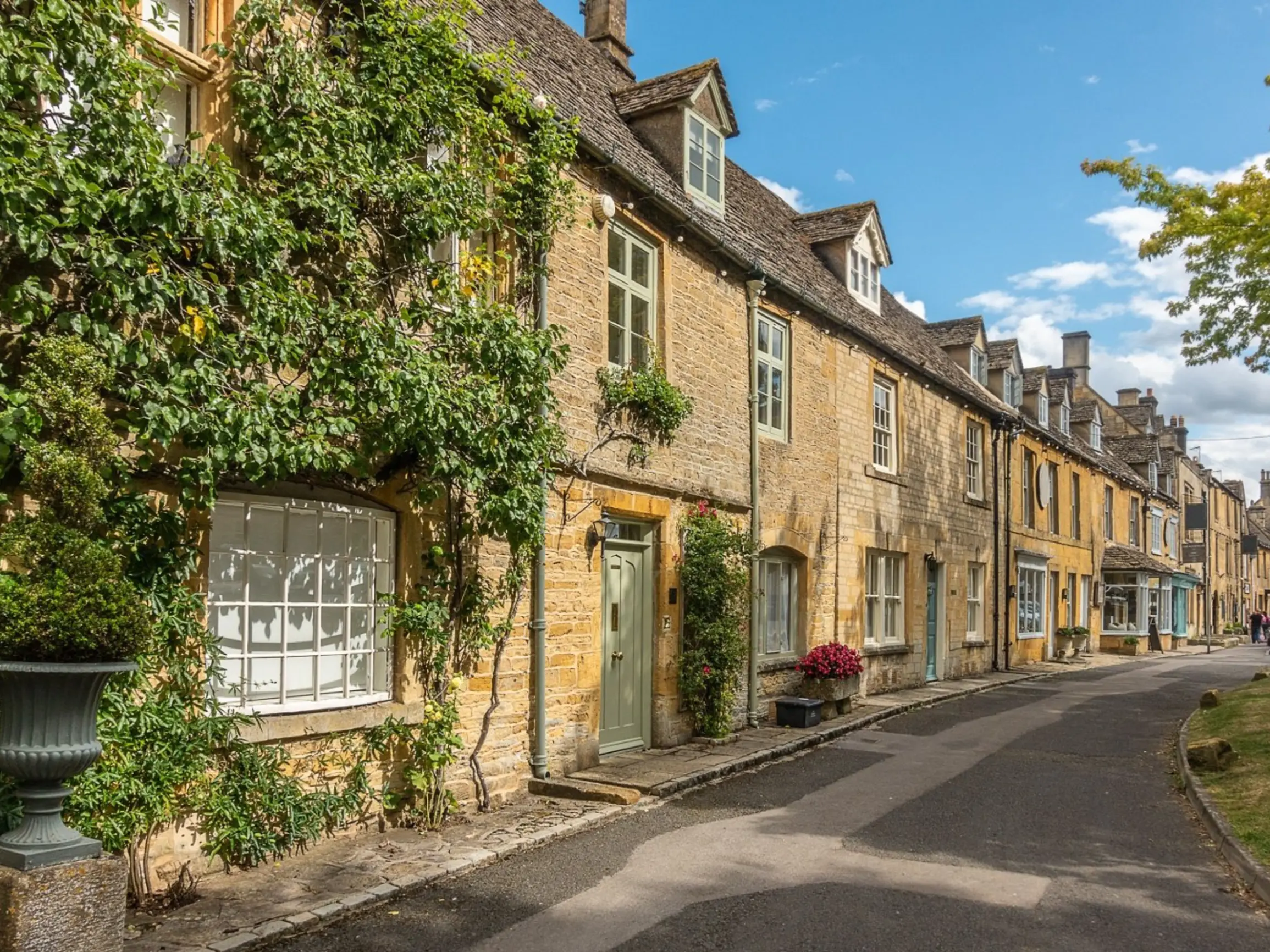 Our guide to the charming Cotswold town, Stow-on-the-Wold | Knight Frank UK