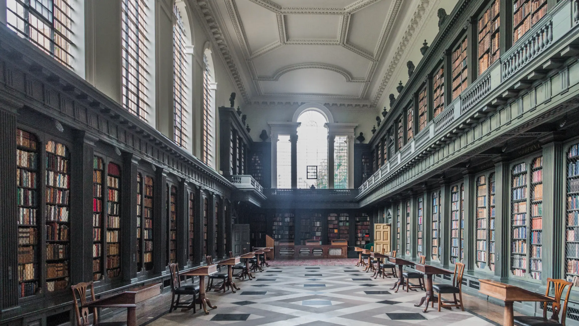 Inside a library at the University of Oxford &copy; rhkamen